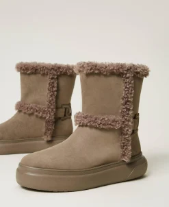 Bottines Avec Détails En Fausse Fourrure