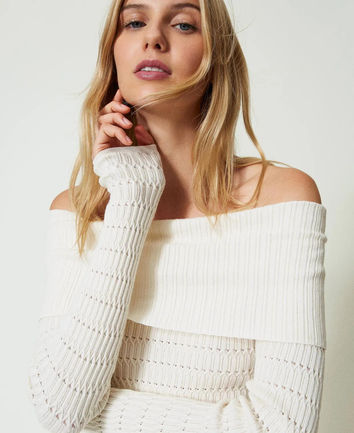 Pull Ajusté Avec épaules Dénudées