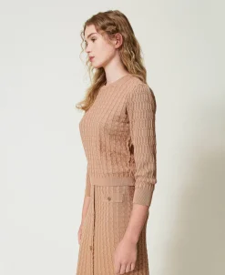 Pull Avec Mélange De Points