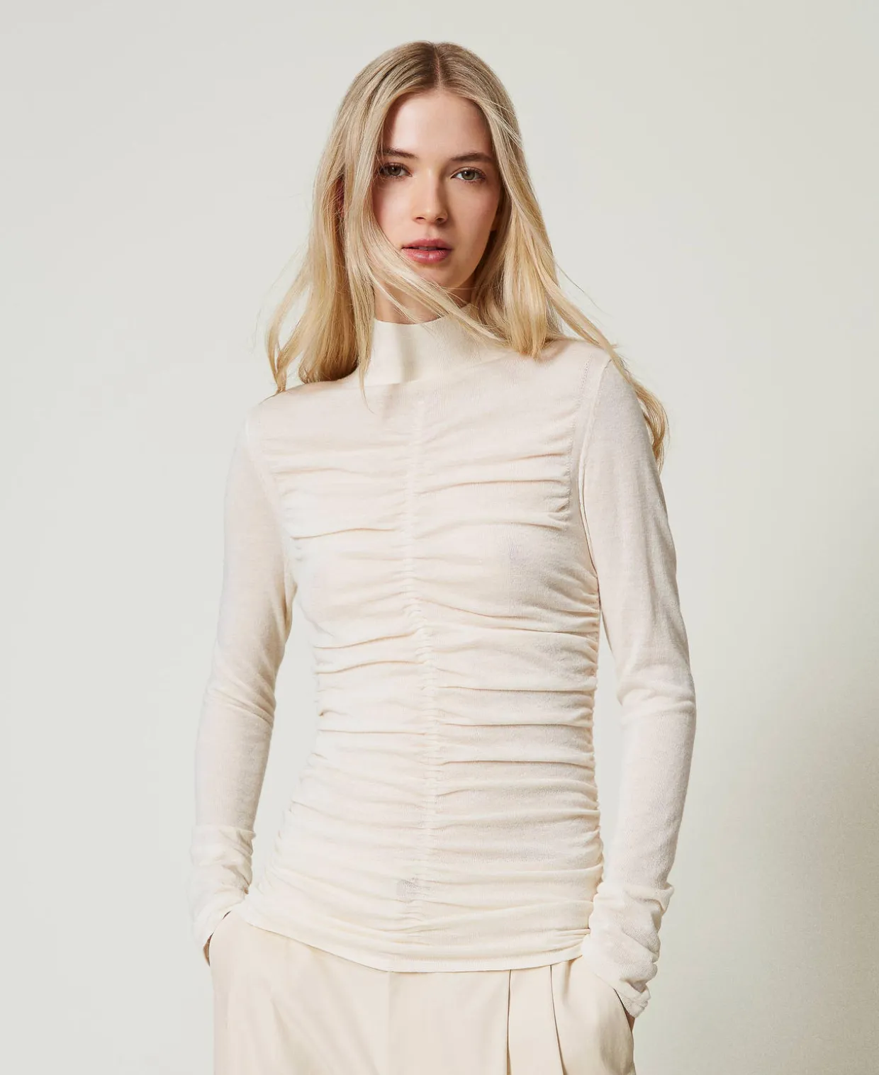 Pull Col Montant Avec Fronce