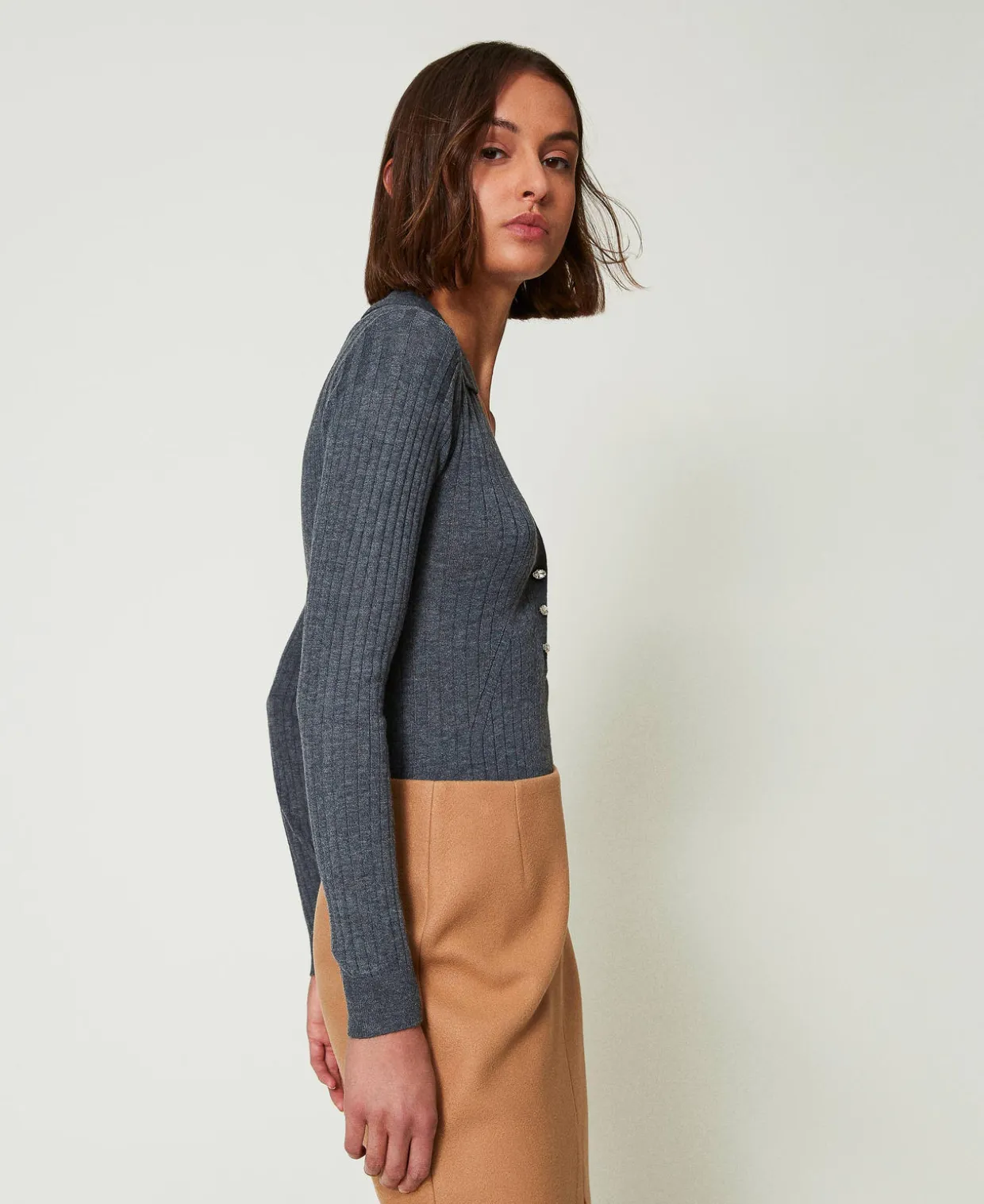 Pull Côtelé Avec Broderie