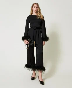 Robe Courte En Satin Avec Plumes