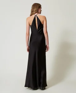 Robe Longue En Satin Avec Encolure Américaine
