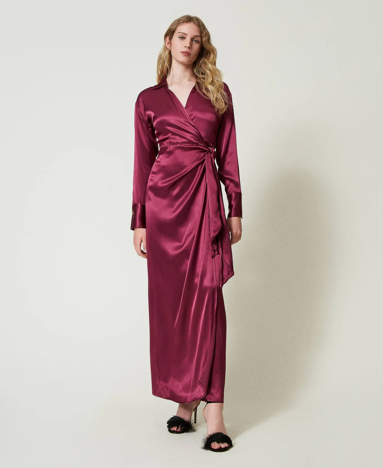Robe Longue Portefeuille En Satin