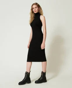 Robe Midi En Maille Avec Encolure Américaine