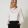 Blouse En Crêpe Avec Broderie Florale