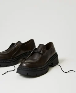 Chaussures à Lacets Avec Oval T