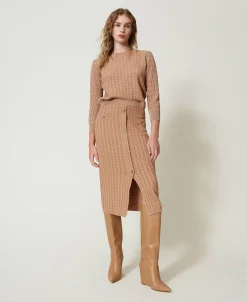 Pull Avec Mélange De Points