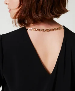 Robe Courte Avec Volant Et Chaîne Oval T
