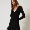 Robe Courte En Maille Avec Fleurs Et Plumes