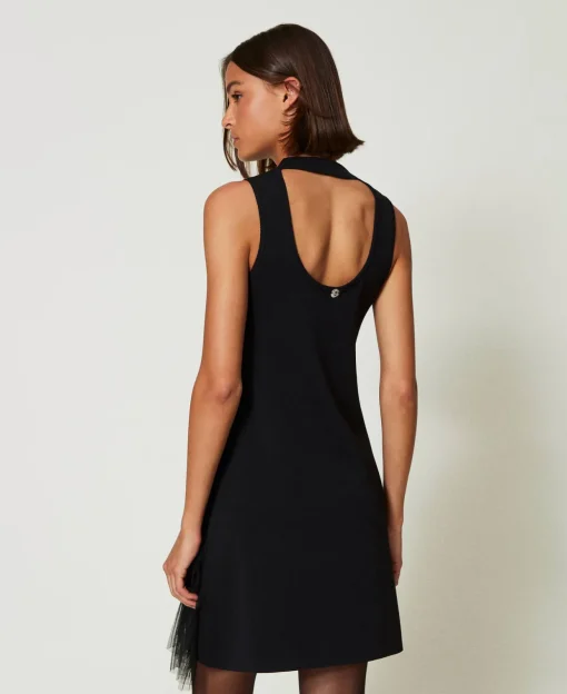 Robe Courte En Maille Avec Volants En Tulle
