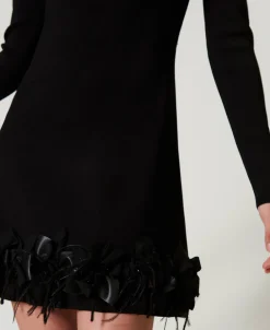 Robe Courte En Maille Avec Fleurs Et Plumes