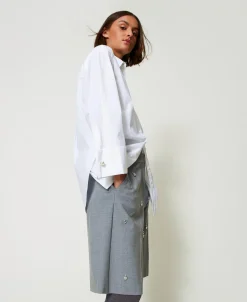 Short Avec Broderies Réalisées à La Main
